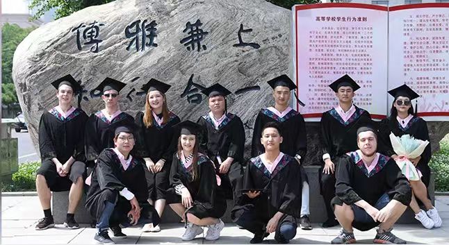 b2c90c2216094c88a2eb2e692767ef82.jpg b2c90c2216094c88a2eb2e692767ef82.jpg